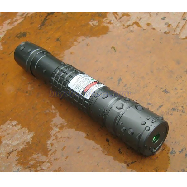 強力200mwレーザーポインター　緑色光　防水機能付き