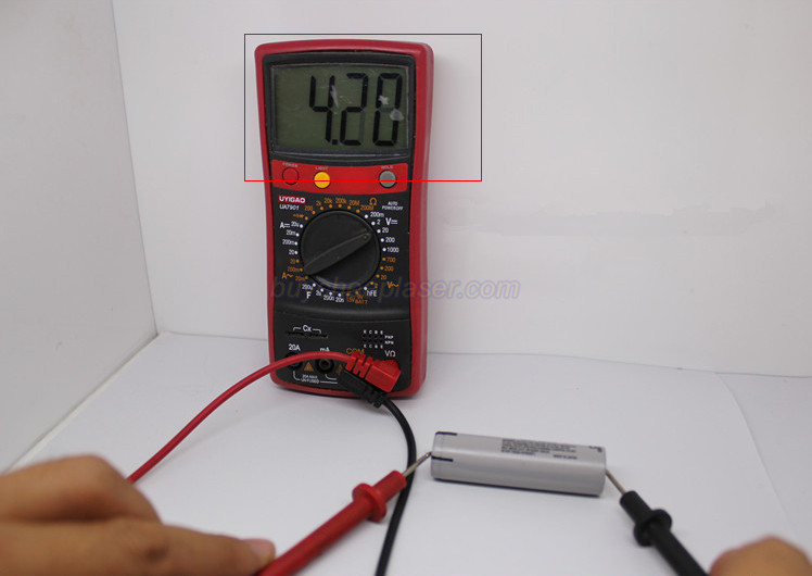 IC制御スロットスマート18650リチウムイオン電池　懐中電灯　充電器